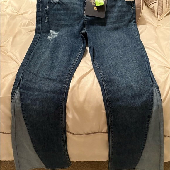 Indigo Rein Jeans
 Flare High Rise
Medium Blue - Picture 2 of 2